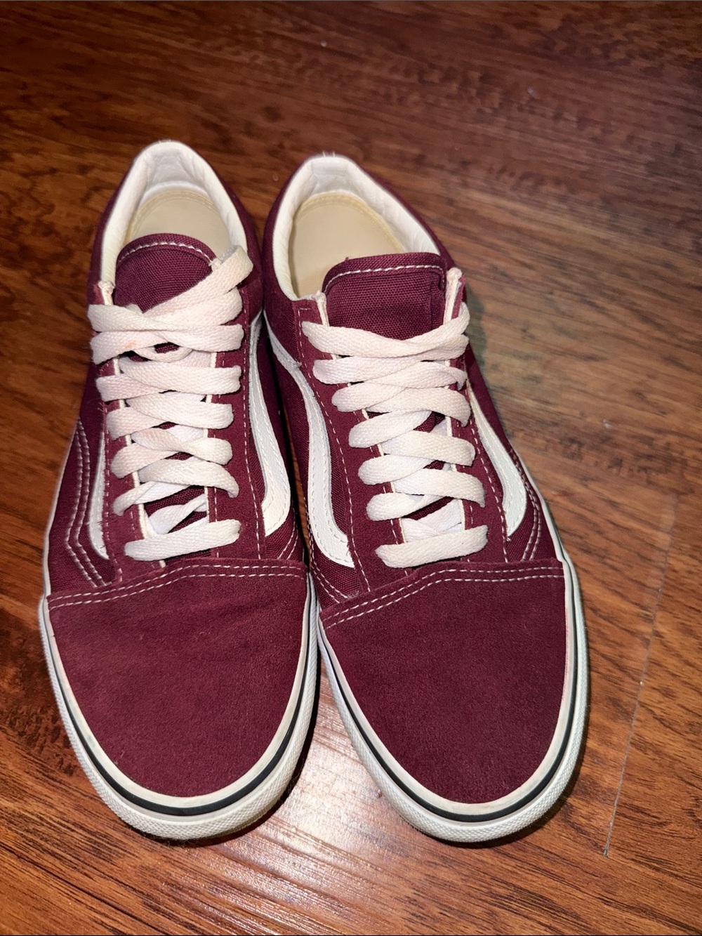 Vans Men's Maroon Canvas Low-Top Sneakers with White Stripe